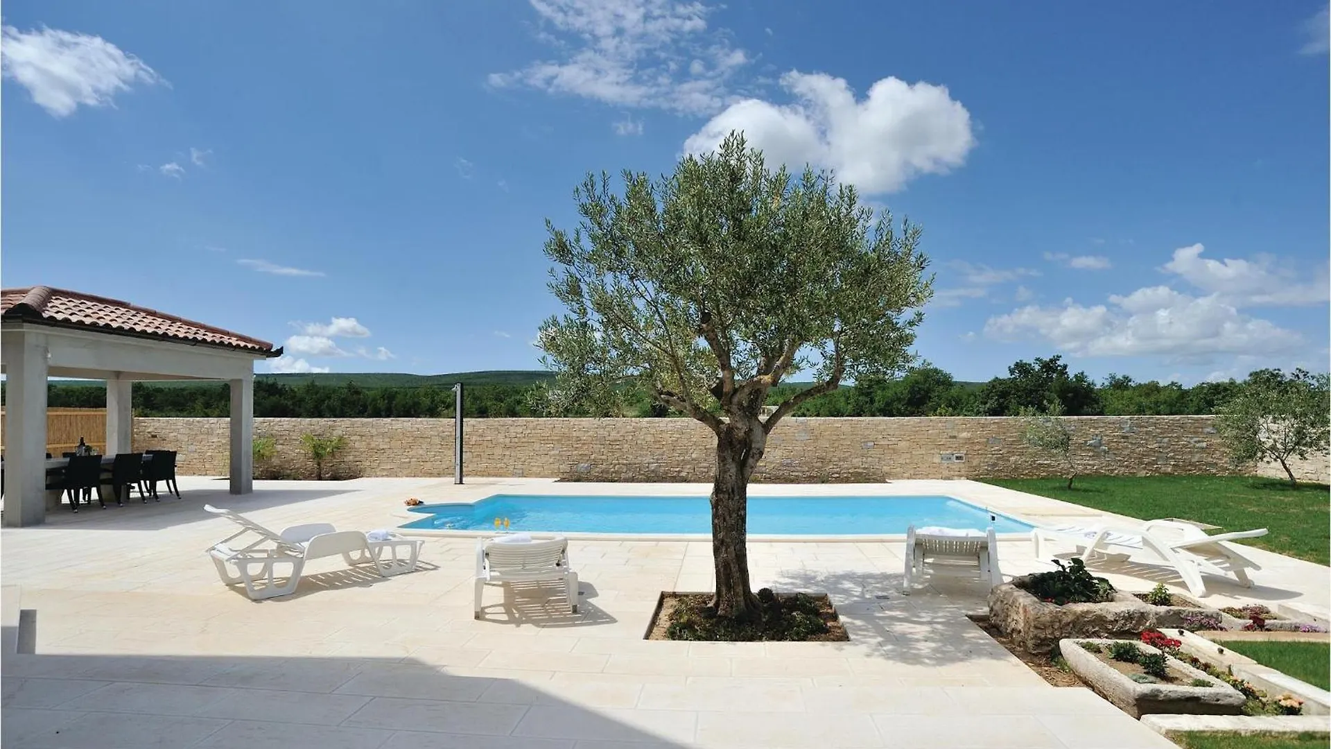 Holiday home Beautiful Home In Pridraga With Kitchen