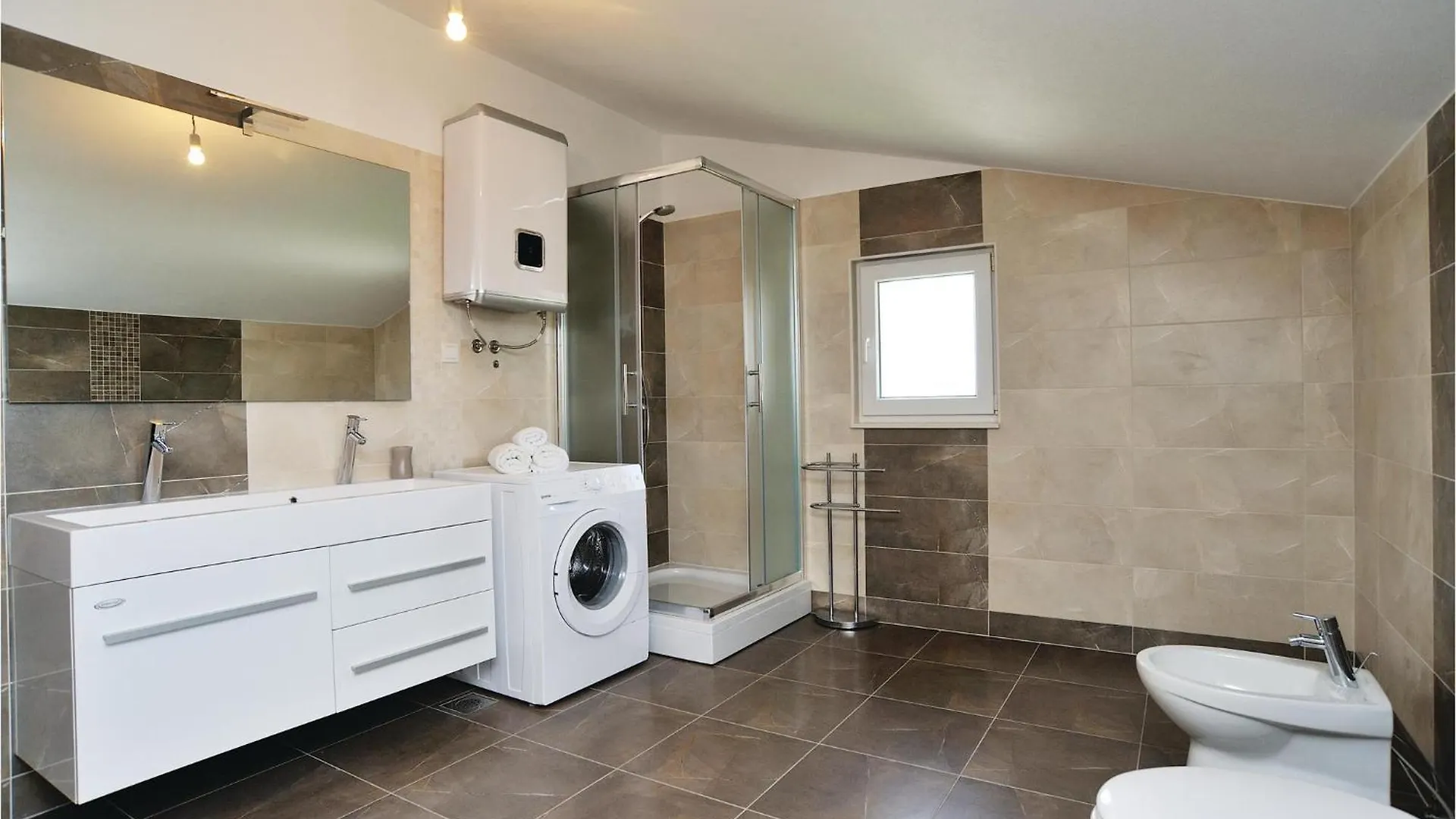 Beautiful Home In Pridraga With Kitchen