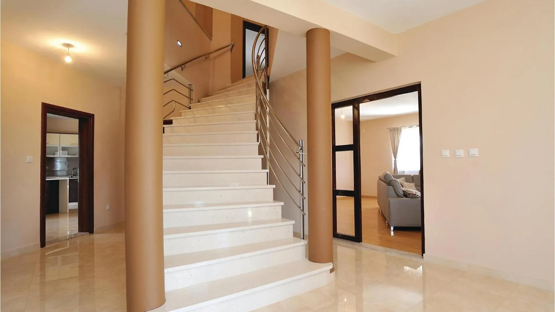 Beautiful Home In Pridraga With Kitchen