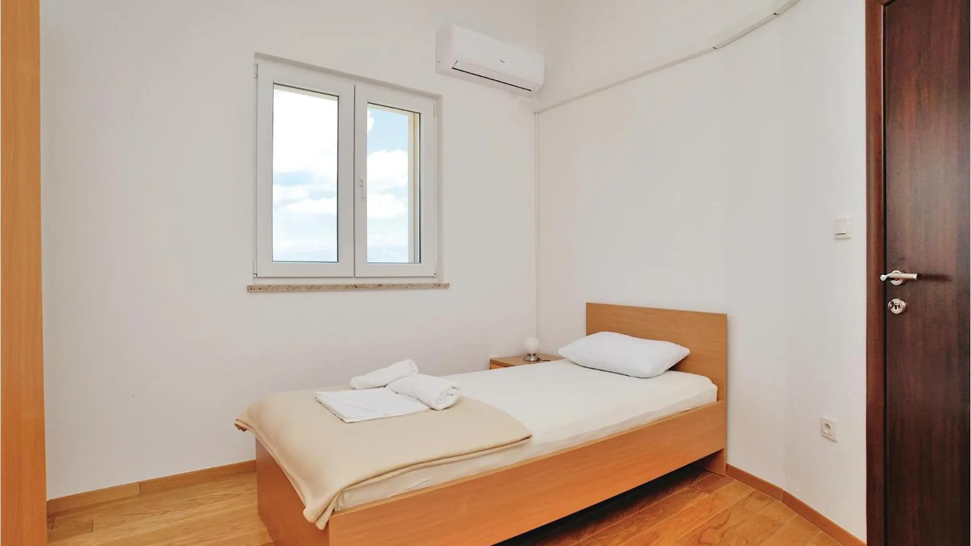 Beautiful Home In Pridraga With Kitchen Croatia